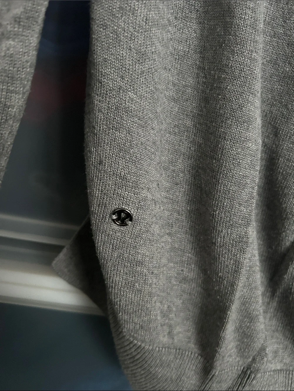 lululemon athletica Women's Gray Scoopneck Lightweight Sweater